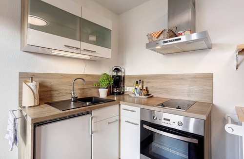 Moehnesee Apartment | Apartment 'Ferienwohnung Seeblick' with Lake View, Balcony and Wi-Fi