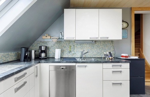 Stockach Apartment | Apartment 'Ferienwohnung am Rosenberg' with Shared Garden, Wi-Fi and Air Conditioning