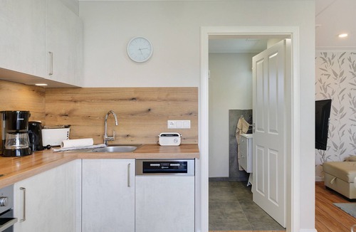Kaegsdorf Apartment | Apartment 'Ferienwohnungen Meerblick -' with Private Terrace, Garden View, and Wi-Fi