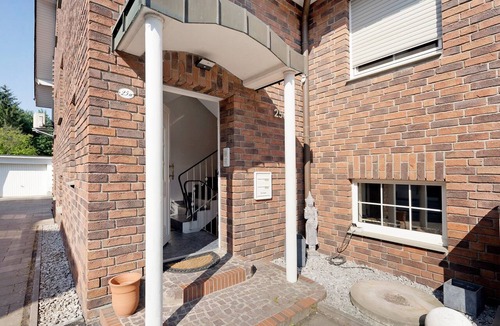 Bottrop Apartment | Apartment 'Ferienwohnung "Am Waldrand"' with Wi-Fi and Air Conditioning
