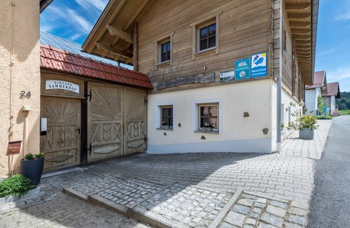 Freyung Apartment | Apartment 'Ferienwohnung Stub´n' with Shared Terrace, Balcony and Wi-Fi