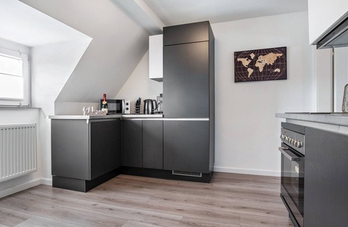 Gronau Apartment | Apartment 'Ferienwohnung Zur Grenze' with Wi-Fi