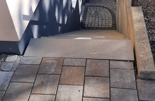 Hergatz Apartment | Apartment "Ferienwohnung Wiesenrain" with Private Terrace and Wi-Fi