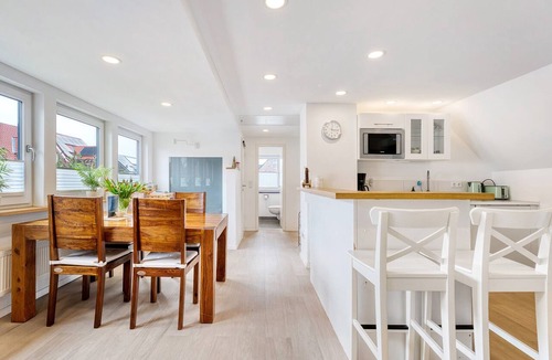 Telgte Apartment | Apartment 'Ferienwohnung Feuerbach' with Shared Terrace, Shared Garden and Wi-Fi