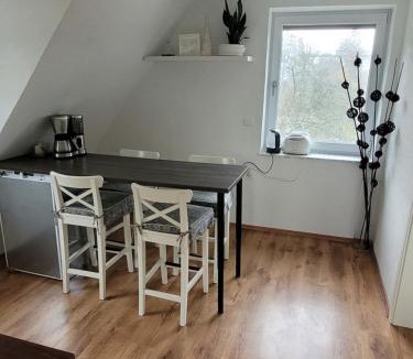 Heuchelhof Apartment | Apartment Ferienwohnung Steigwaldweg