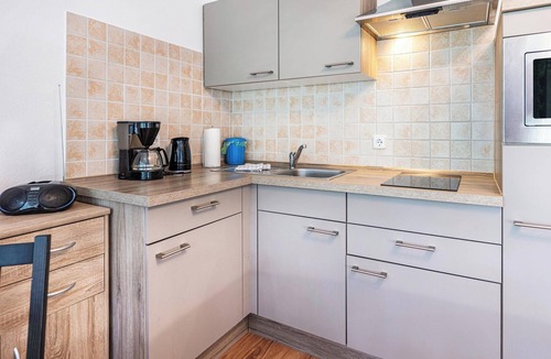 Reichenau Island Apartment | 'Apartment Fetscher 1' close to the Lake with Shared Pool & Wi-Fi