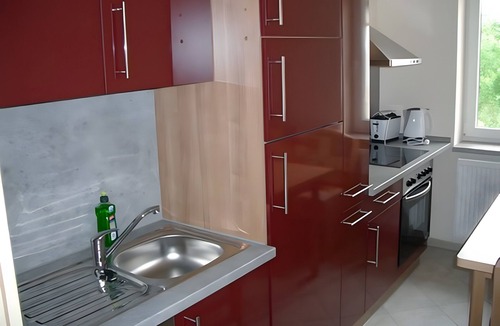 Streufdorf Apartment | Apartment 'Fewo Am Straufhain' with Wi-Fi