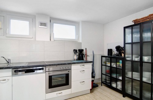 Meersburg Apartment | Apartment 'Fewo Gartenterrasse' with Private Terrace, Garden, and Wi-Fi