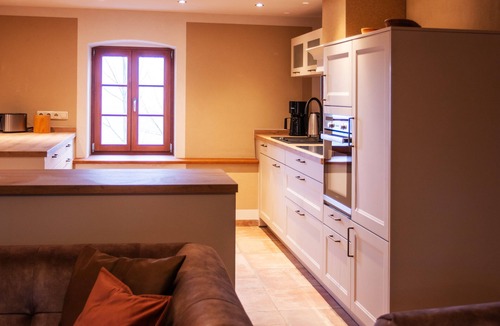 Rathmannsdorf Apartment | Apartment 'Fewo Hohe Liebe' with Mountain View and Shared Terrace