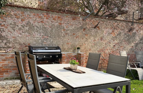 Old Town Apartment | Apartment 'Fewo Sand 10 - Klein' with Shared Terrace, Garden, and Wi-Fi
