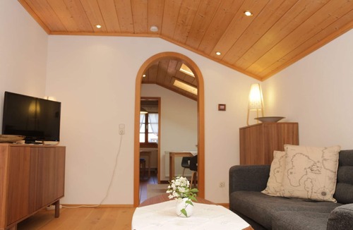 Kreuzfeld Apartment | Apartment for 2 persons with balcony, 70m², kitchen, living room, bedroom