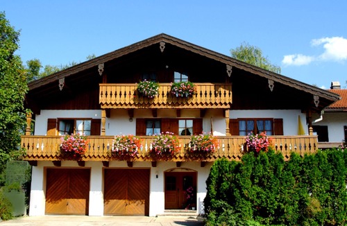 Inzell Apartment | Apartment Froschsee for 2 persons with balcony, 24 sqm, living room/bedroom, TV
