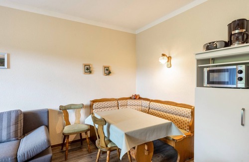 Oberhenneborn Apartment | Apartment (Fuchsbau, 30 sqm) with Private Terrace and Wi-Fi