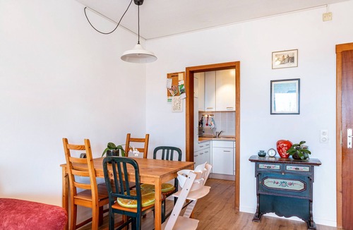 Oberkreuzberg Apartment | Apartment 'Fuchsenstein-Foxy' with Mountain View, Shared Garden and Balcony