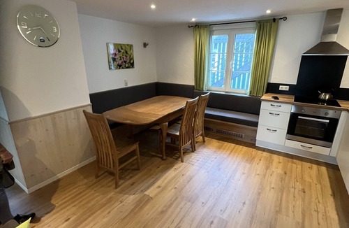Wildewiese Apartment | Apartment 'Gänseblume' with Private Terrace, Shared Garden and Wi-Fi