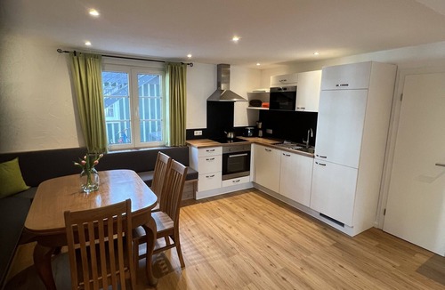 Wildewiese Apartment | Apartment 'Gänseblume' with Private Terrace, Shared Garden and Wi-Fi