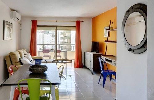 Playa de Gandia Apartment | Apartment 'Gardenias Playa' with Wi-Fi and Air Conditioning