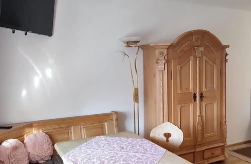 Groissenbach Apartment | Apartment Giesen No. 40, 45 sqm with balcony and kitchen