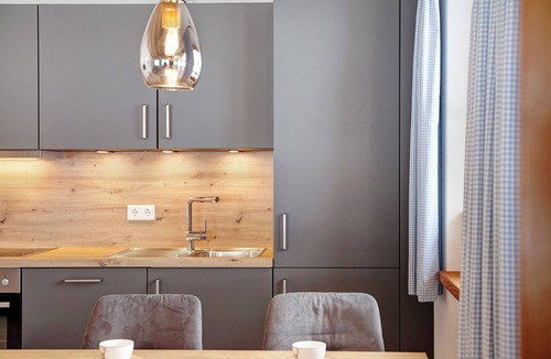 Hammersbach Apartment | Apartment "Gletschernelke" with Mountain View, Balcony & Wi-Fi