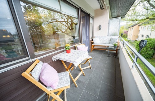 Gaienhofen Apartment | Apartment 'Höri Nest - Wohlfühl Appartement' with Balcony and Wi-Fi
