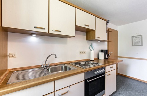 Boedefeld Apartment | Apartment 'Hacke, 55qm' with Balcony and Wi-Fi