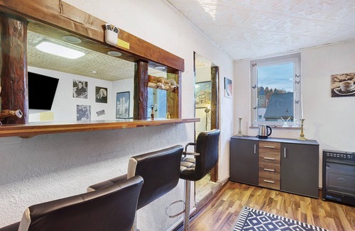 Nuttlar Apartment | Apartment 'Happy' with Mountain View, Private Garden and Wi-Fi