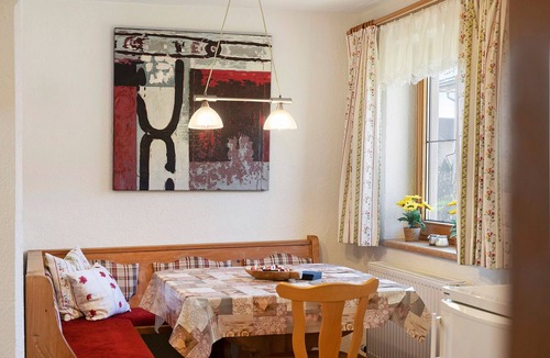 Hart im Zillertal House | Apartment 'Haus Hart Im Zillertal' with Mountain View, Shared Terrace & Wi-Fi