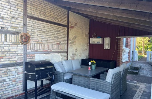 Nindorf Apartment | Apartment "Haus Nala" with Private Terrace, Garden, and Wi-Fi