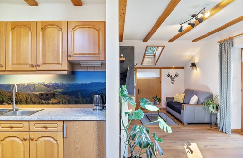 Kruen Apartment | Apartment 'Herzogstand' with Mountain View, Balcony and Wi-Fi