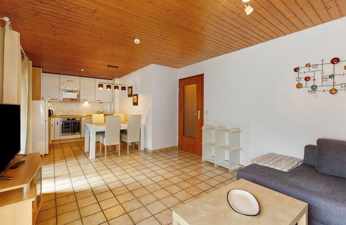 Moehnesee Apartment | Apartment 'Heve' with Shared Terrace, Private Garden and Wi-Fi
