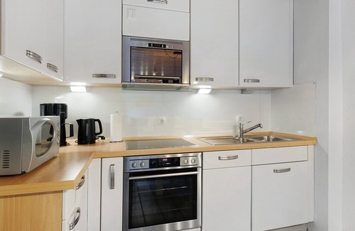 Moehnesee Apartment | Apartment 'Heve' with Shared Terrace, Private Garden and Wi-Fi