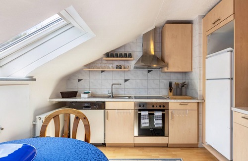 Aach Apartment | Apartment 'House Ana' with Shared Terrace, Balcony and Wi-Fi