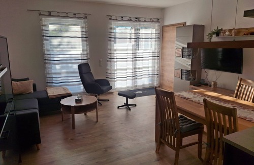 Abenberg Apartment | Apartment 'Im Fränkischen Seenland' with Private Terrace and Wi-Fi
