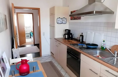Gohren Apartment | Apartment 'Im Ostseebad Göhren' with Balcony and Wi-Fi
