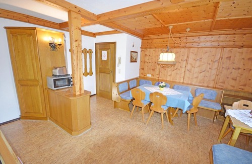 Arzl im Piztal Apartment | Apartment in Arzl-Wald with Mountain Views