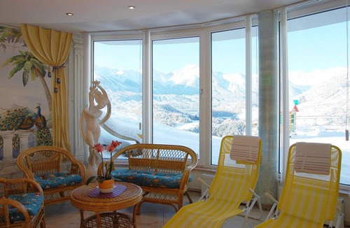 Arzl im Piztal Apartment | Apartment in Arzl-Wald with Mountain Views