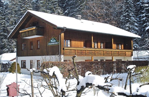 Weissbach Apartment | Apartment in Bayerisch Gmain with parking space