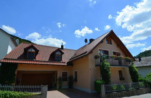 Prunn Apartment | Apartment in Prunn Bavaria with garden