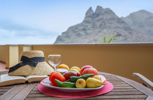 Punta del Hidalgo Apartment | Apartment in a Privileged Setting.