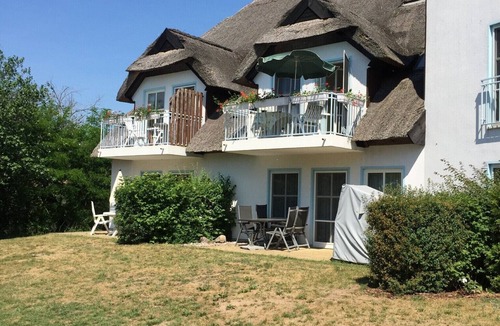 Balm Apartment | Apartment in Haus Wolgastsee with Shared Garden, Balcony, and Wi-Fi