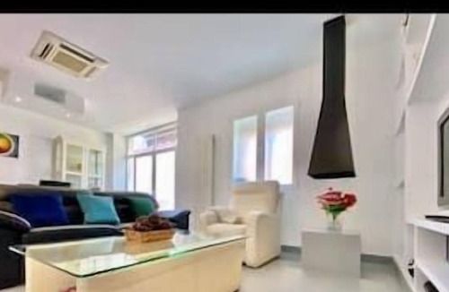 Carabanchel Apartment | Apartment in Madrid Rio with Free Parking