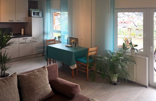 Momlingen Apartment | Apartment In Paradise
