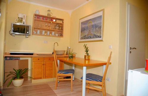 Ringheim Apartment | Apartment in the green nature garden - Fewo Grünes Haus