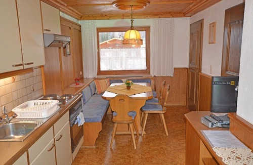 Arzl im Piztal Apartment | Apartment in Wald near Hochzeiger Ski Area