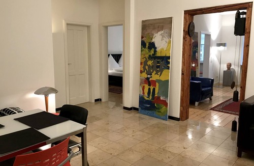 Insel Apartment | Apartment Insel-Residenz 1 - stylish old town manor house on the island