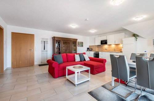 Wischenhofen Apartment | Apartment 'Irmi' with Balcony and Wi-Fi