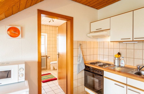 Espasingen Apartment | Apartment 'Jonagold' with Balcony and Wi-Fi