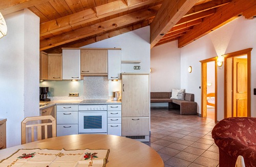 Gattererberg Apartment | Apartment "Kellerjoch" with Mountain View, Wi-Fi & Balcony