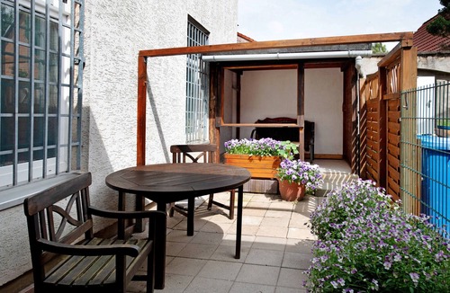 Grevesmuehlen Apartment | Apartment 'kiek In' Fewo Schellberg' with Wi-Fi