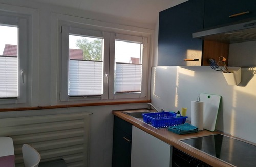 Moessingen Apartment | Apartment 'Kirsch-kern' with Balcony and Wi-Fi